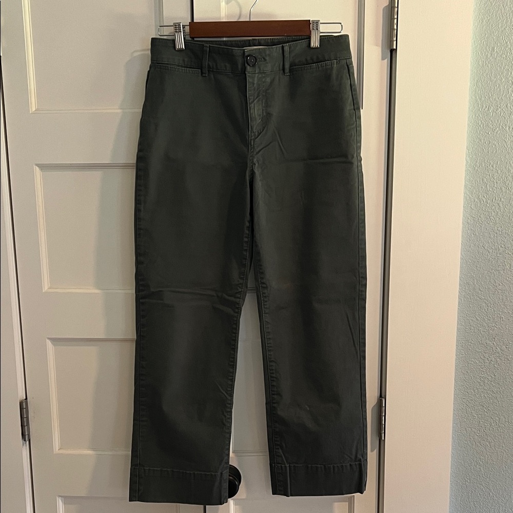 LOFT Women's Dark Green Cropped Pants